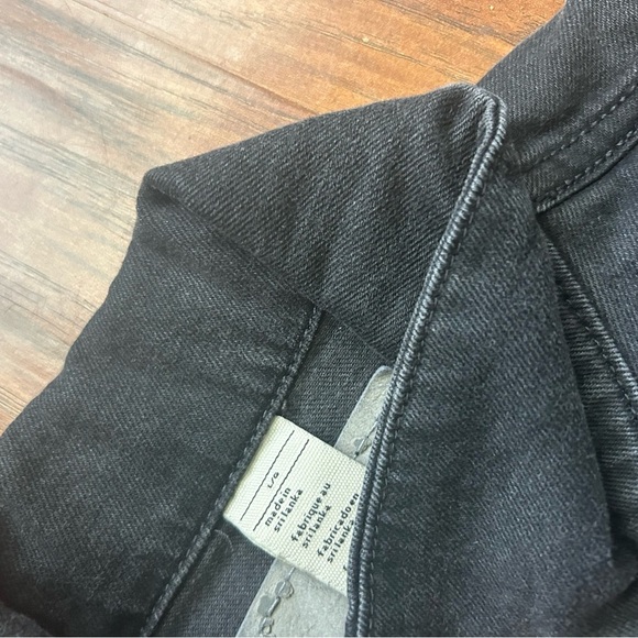 LEVI’S Black Denim Jacket with Silver Accents Women’s Size Large Distresses Moto - Picture 7 of 13